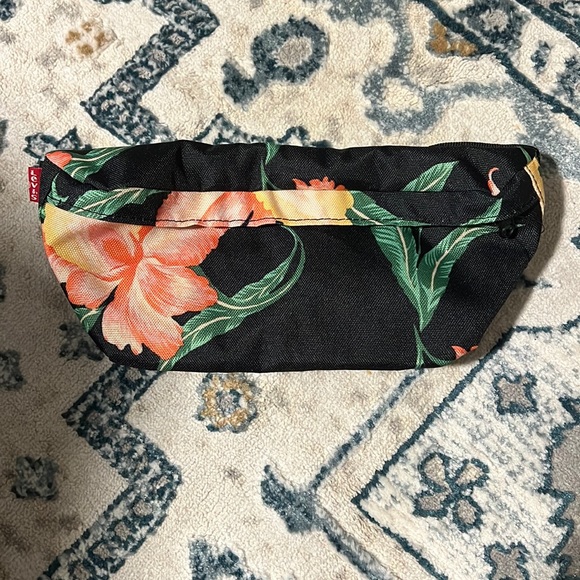 Levi’s slingback - Picture 2 of 4